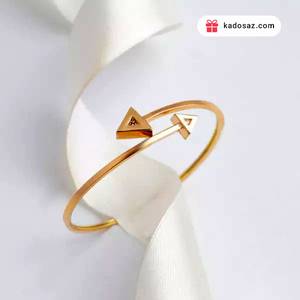 دستبند طلا بنگل مثلثی