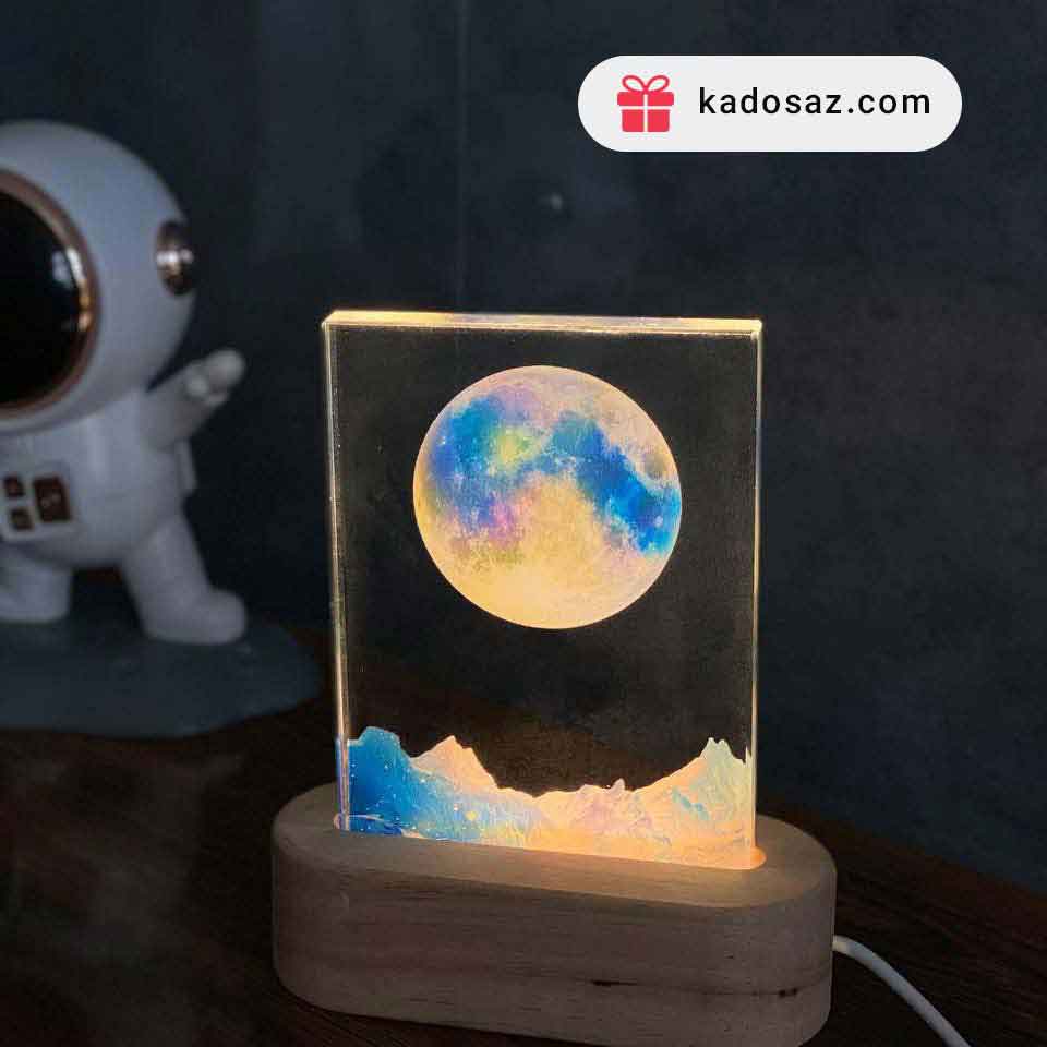 چراغ خواب کریستالی طرح مستطیلی با پایه چوبی طرح کوه و ماه